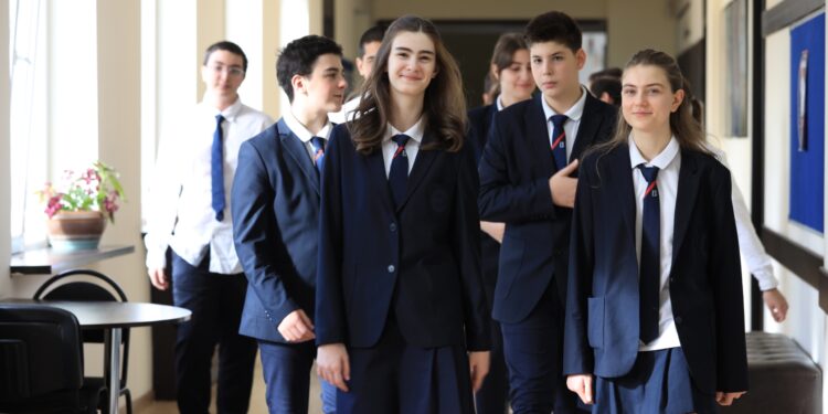 School uniforms to return in public schools under new pilot programme