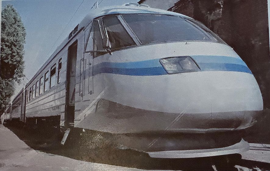 Shortly after graduation, Shorena joined the team designing Georgia’s fi rst high-speed train in the late 1990s
