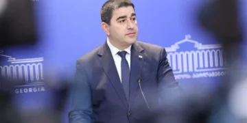Papuashvili accuses EU of politicizing visa-free travel with Georgia
