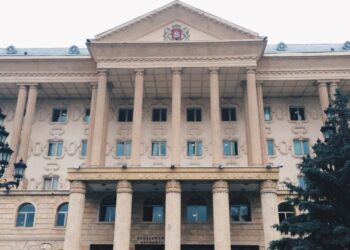 Court keeps October 4 protest defendants in pretrial detention