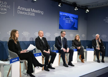 Armenia and Azerbaijan signal future trade routes bypassing Georgia at Davos