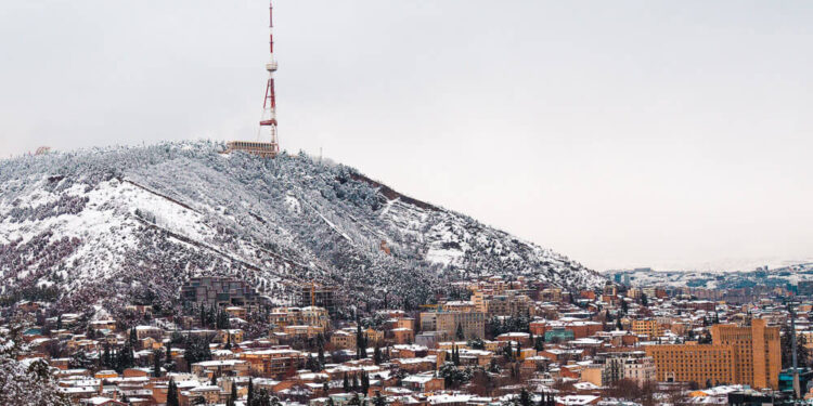Tbilisi City services on emergency alert as snowfall continues