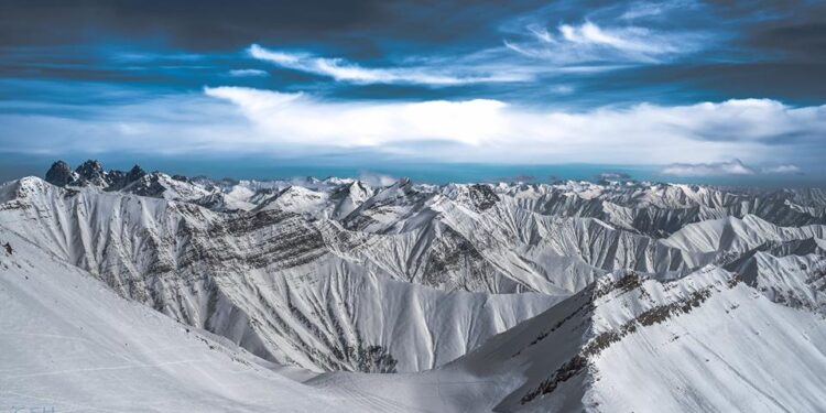 Traffic suspended on Gudauri–Kobi Section of Mtskheta–Stepantsminda–Larsi highway