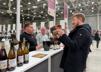 Georgian Qvevri wine producers showcase at Slow Wine Fair in Bologna
