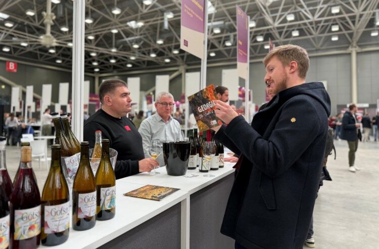 Georgian stand at Slow Wine Fair in Bologna. Photo: 1tv.