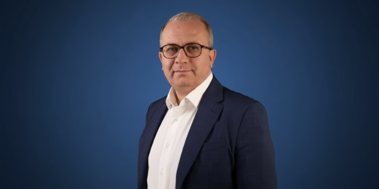 Fractional Leadership: A New Lifeline for the C-Suite to Lead without the Full-Time Commitment