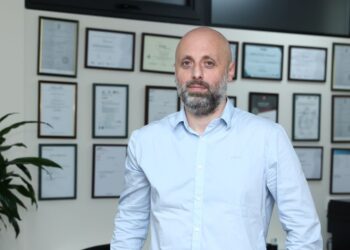 Renew: The Art of Restorative Precision