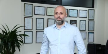 Renew: The Art of Restorative Precision