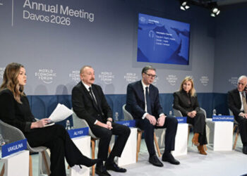 At the World Economic Forum in Davos: Azerbaijani President Ilham Aliyev and Armenian President Vahagn Khachaturyan. Source: WEF