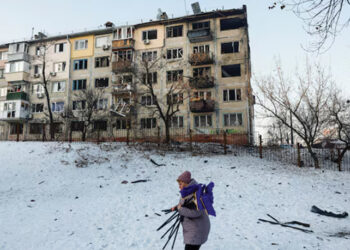 Image: A woman in Kyiv, Ukraine, on February 3. REUTERS/Valentyn Ogirenko