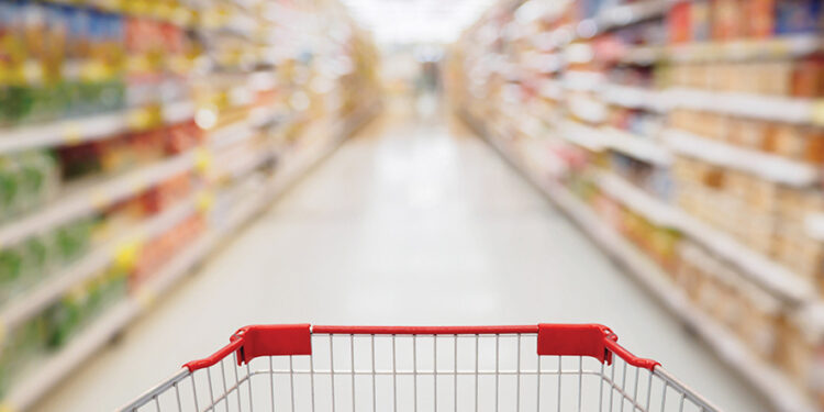 Shopping in a supermarket. Source: wellesleyinstitute
