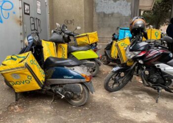 Foreign nationals without permanent residency barred from courier, driver and tour guide jobs in Georgia