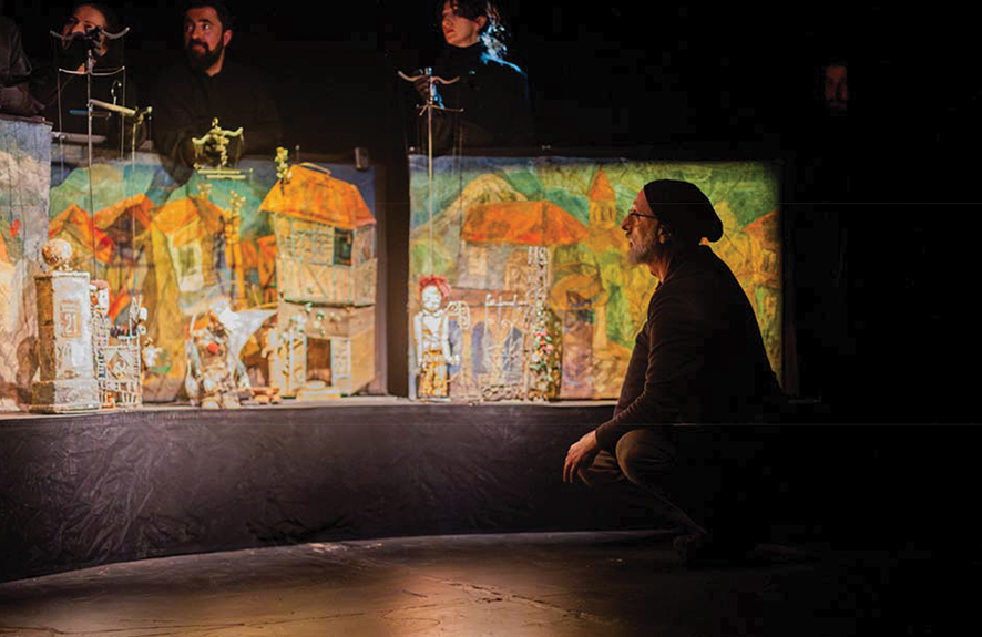 On stage. Source: gabriadze.com