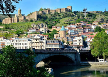 Geostat on domestic tourism: Decline in visitors, stable visit numbers