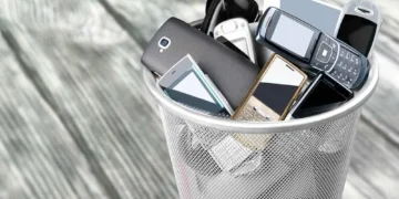 France criminalizes planned obsolescence under anti-waste law