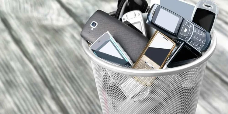 France criminalizes planned obsolescence under anti-waste law