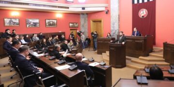 Parliament Committee supports changes to remuneration rules for foreign ministry interns