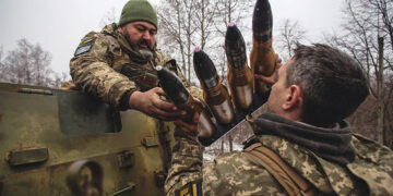 Ukrainian soldiers on the eastern frontline. Source: REUTERS