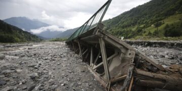 Landslide destroys homes in Tkibuli village as dozens of families evacuated