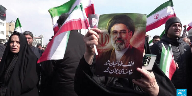 Supporters of Mojtaba Khamenei in Iran. Source: France24