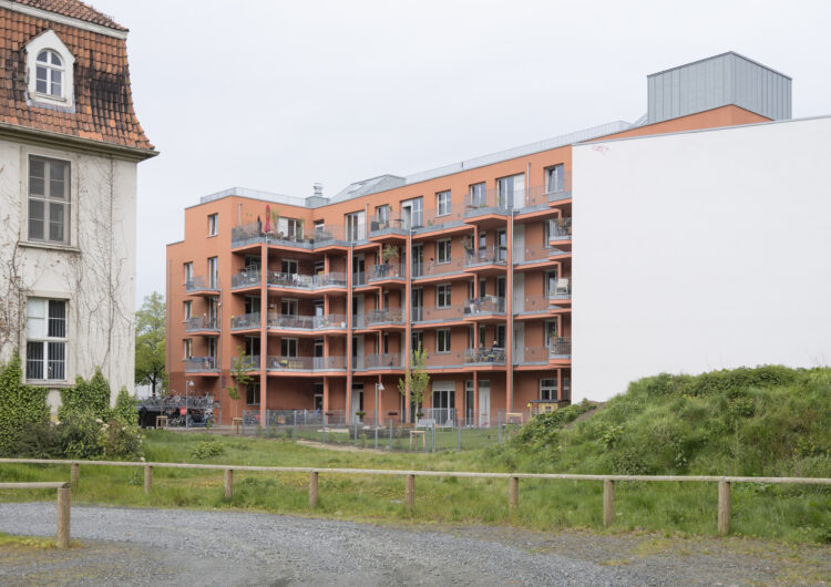 Cooperative housing complex. Photo: ArchDaily.