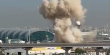 Media: Iranian drone hits Dubai International Airport, flights suspended