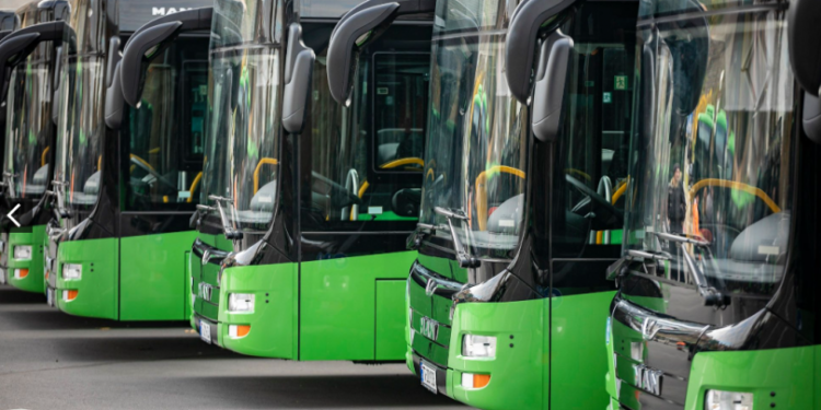 Tbilisi to ensure free cemetery bus routes and extended metro hours