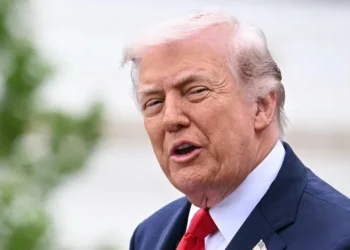 Trump warns Iran to ‘get smart soon’ as talks stall and oil prices surge