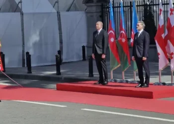 Official welcome ceremony held for Ilham Aliyev at Orbeliani Palace