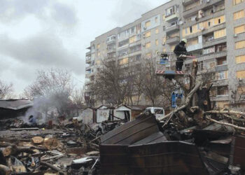 Damaged residential building in Zaporizhzhia at the site of a Russian attack. Source: AFP