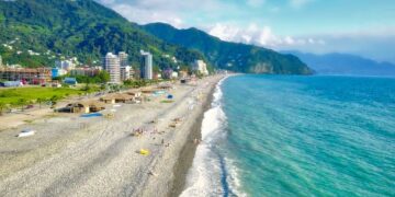 Batumi begins demolition of outdated infrastructure along Gonio–Kvariati coastline