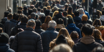 Government to cut social aid for families earning over 1,250 GEL per person