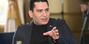Humanizing AI: A Strategic Leadership Imperative in the Age of Intelligent Systems