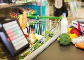 Supermarket chains introduce ‘social baskets’ with discounted essential products