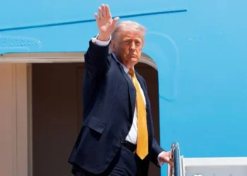 Trump arrives in Beijing for two-day visit, greeted with red carpet reception
