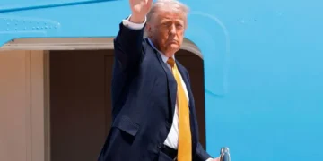 Trump arrives in Beijing for two-day visit, greeted with red carpet reception