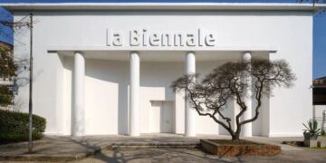 Venice Biennale jury quits over controversial decision