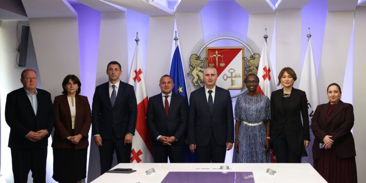 Georgia, World Bank sign USD 372 million loan for railway and road projects