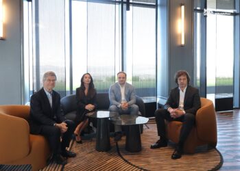 Kobakhidze meets Jeffrey Sachs in Tbilisi