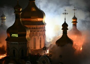 Fire breaks out at historic Kyiv Pechersk Lavra following major Russian attack