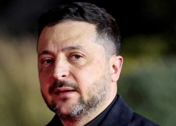 Zelensky invites Putin to direct talks in open letter, proposes ceasefire and prisoner exchange
