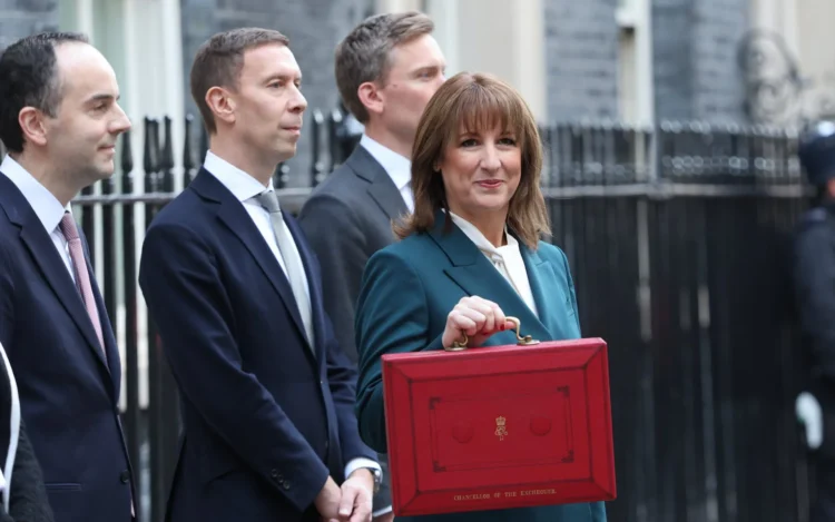 Lord Livermore, centre. Photo: Stephen Lock / i-Images