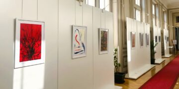 Georgian artist IA Tiginashvili showcases contemporary art in Paris
