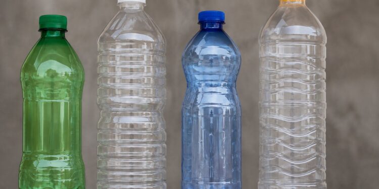 Georgia postpones plastic bottle ban in food service sector to 2031
