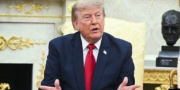 US imposes new tariffs on imports from 60 countries