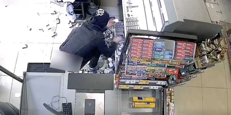Five minors detained over thefts from pharmacies, stores