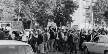 The placard quotes Ilia Chavchavadze 'Our fate should be in our hands', 14th April 1978. Source: Forum.ge