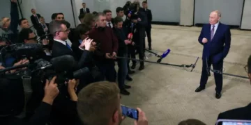US senators unveil revised Russia sanctions bill drafted by Lindsey Graham