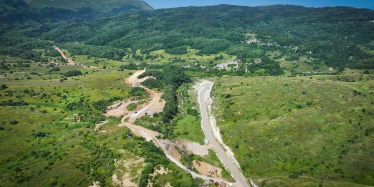Construction begins on Shkmeri–Mravaldzali highway in Oni Municipality