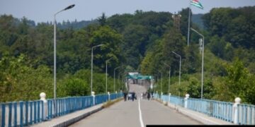 Kobakhidze confirms fuel supplied to occupied Abkhazia from Georgian-controlled territory